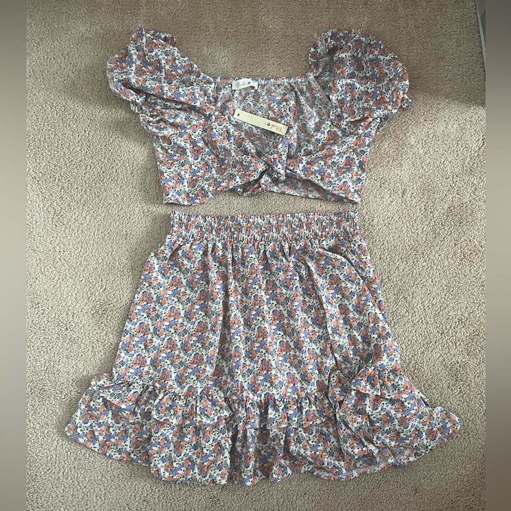 BNWT Garden Top and Skirt Set